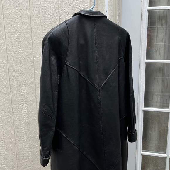 Stylish Black Leather Trench Coat vintage 1990’’s, full length size petite - Picture 6 of 10